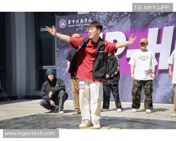 街舞战术解析：西安街舞队如何运用包夹体系提升团队协作与战斗力