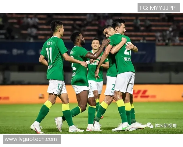 深圳篮球队以54分领跑冠军赛积分榜展现强劲实力